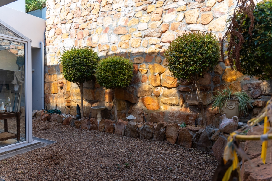 6 Bedroom Property for Sale in Fish Hoek Western Cape